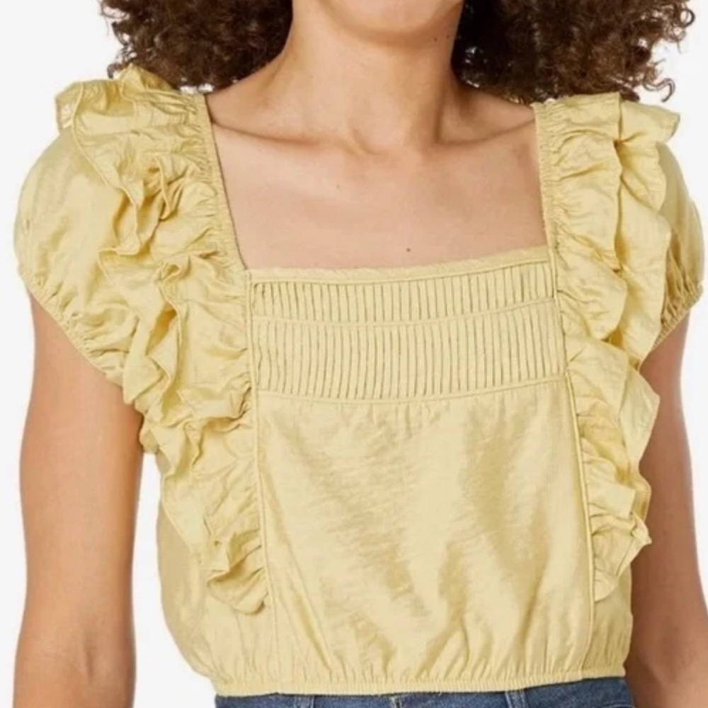 Moon River Bohemian Feminine Gold Yellow Ruffled Square Neck Top Size Medium